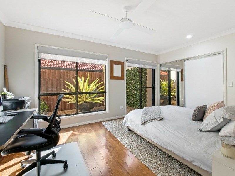 19 Barcoola Place, Twin Waters QLD 4564