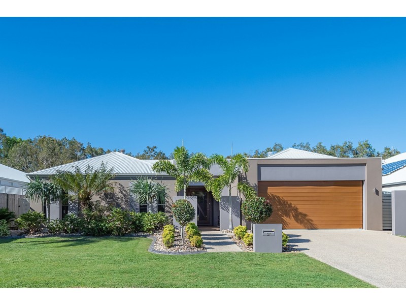 27 Hetherington Drive, Twin Waters QLD 4564