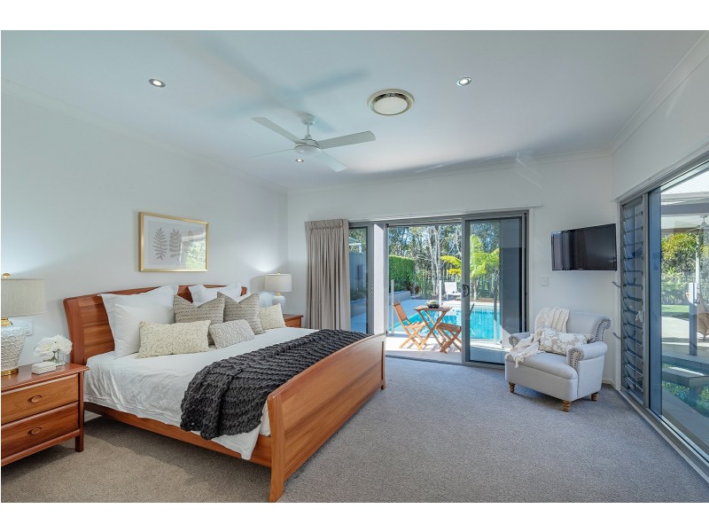 27 Hetherington Drive, Twin Waters QLD 4564