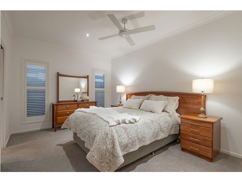 27 Hetherington Drive, Twin Waters QLD 4564