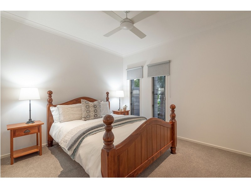 27 Hetherington Drive, Twin Waters QLD 4564
