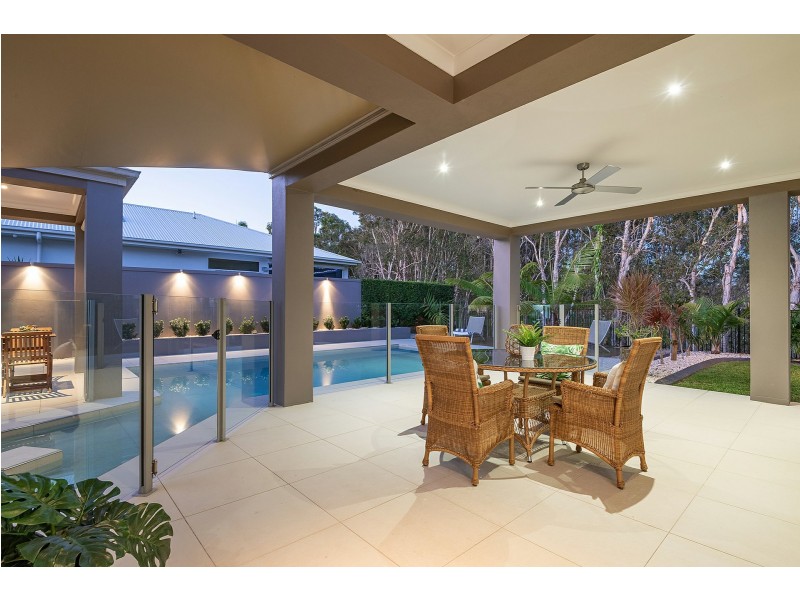 27 Hetherington Drive, Twin Waters QLD 4564