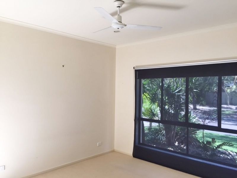 16 Wattlebird Drive, Twin Waters QLD 4564