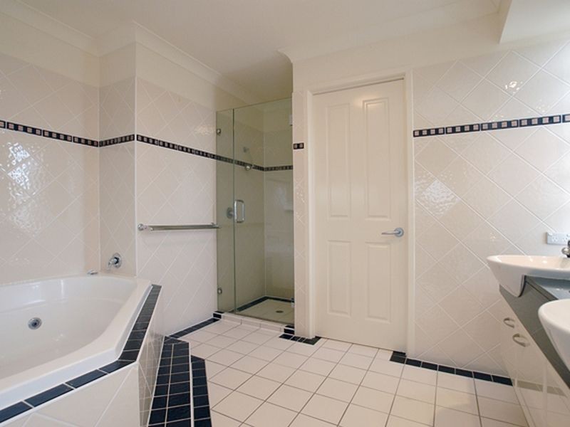 28 Karinya Place, Twin Waters QLD 4564