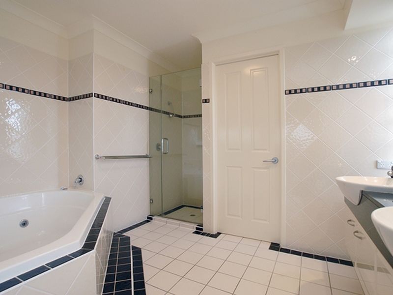 28 Karinya Place, Twin Waters QLD 4564