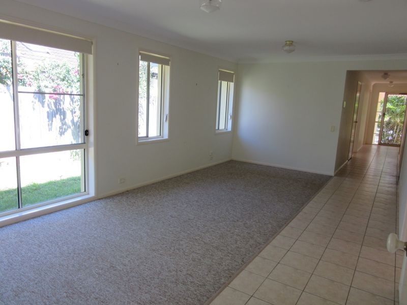 11 Watergum Place, Twin Waters QLD 4564
