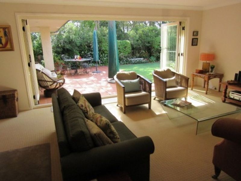 6 Wattlebird Drive, Twin Waters QLD 4564