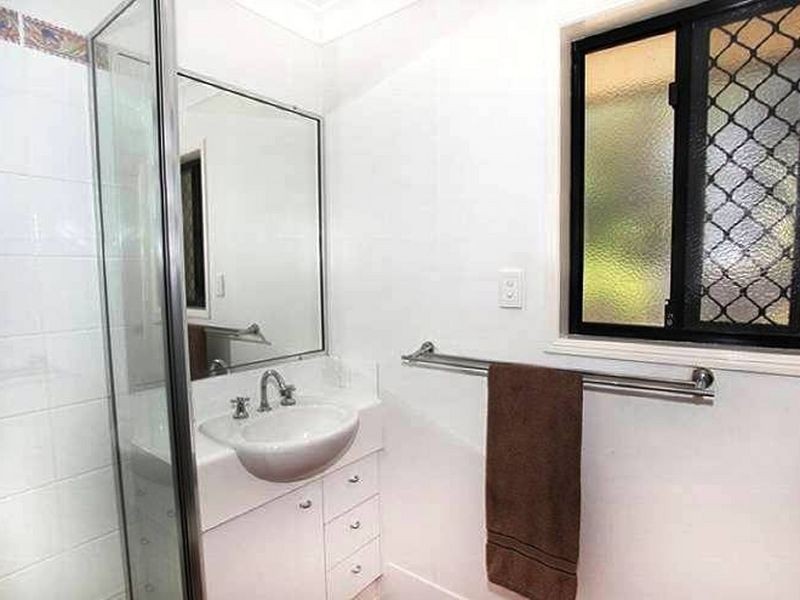 17 Stillwater Drive, Twin Waters QLD 4564