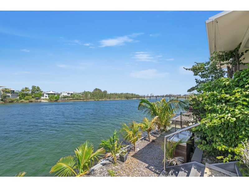 13 River Edge Court, Twin Waters QLD 4564