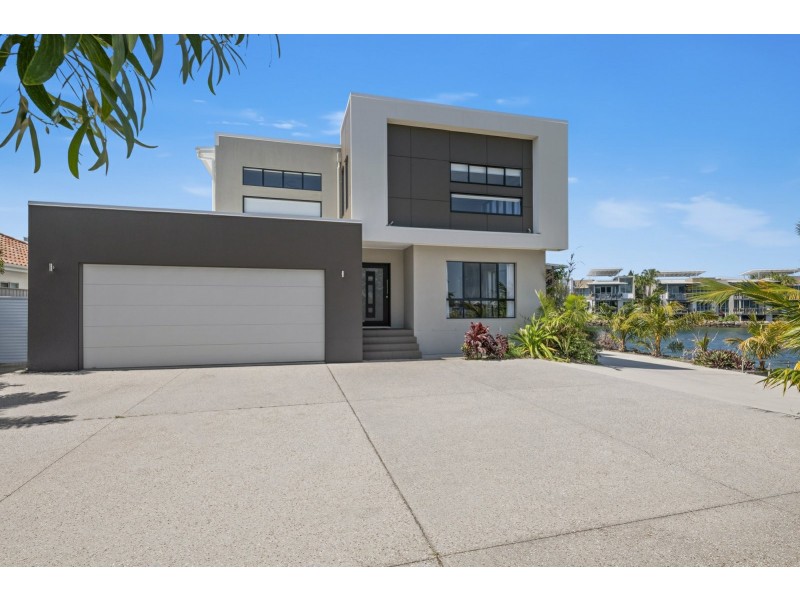 13 River Edge Court, Twin Waters QLD 4564