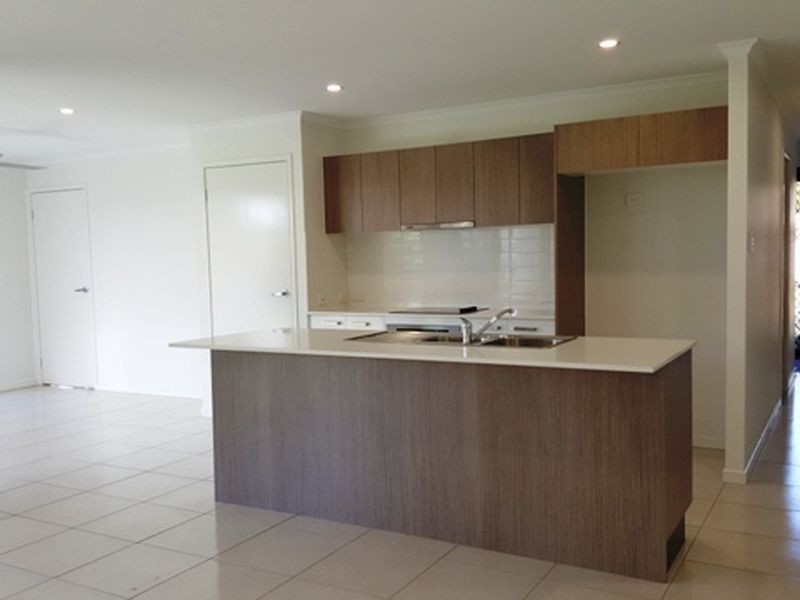 24 Ameen Circuit, Twin Waters QLD 4564