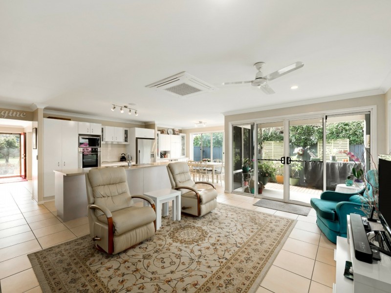 70 Prestwick Drive, Twin Waters QLD 4564