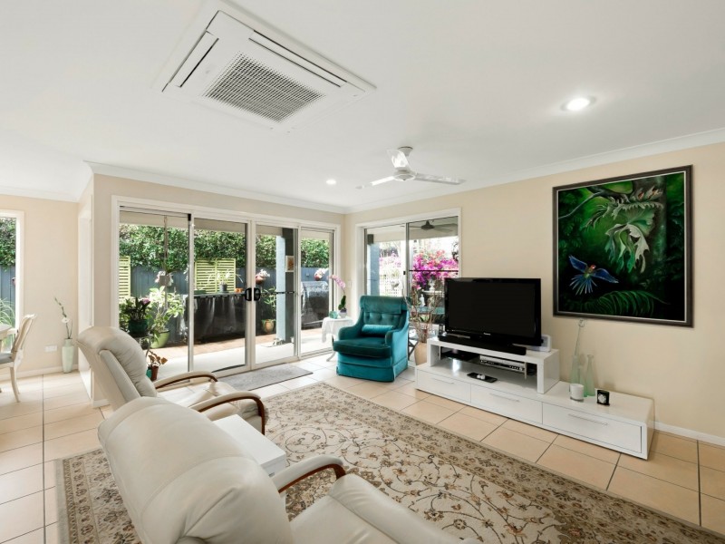 70 Prestwick Drive, Twin Waters QLD 4564