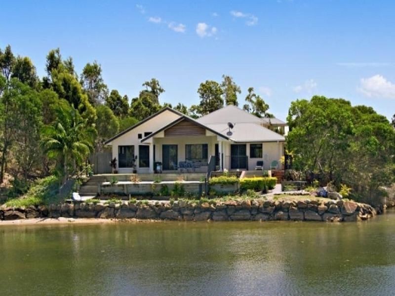 6 South Barcoola Court, Twin Waters QLD 4564