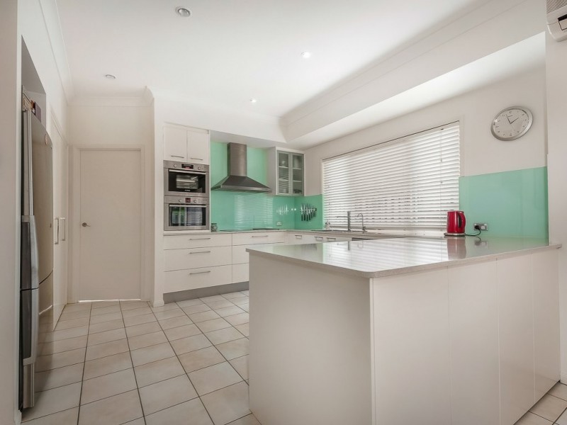 11 Tralee Place, Twin Waters QLD 4564