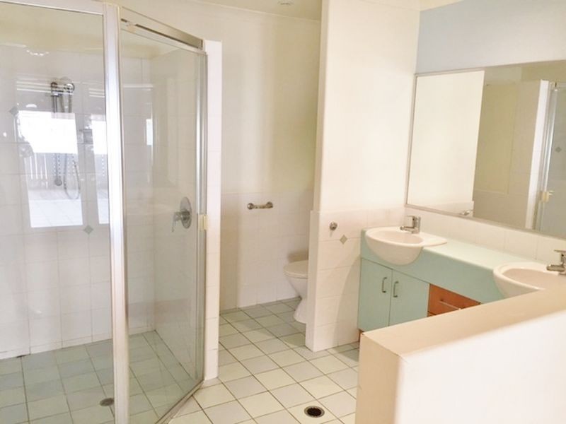 13 Cooloola Place, Twin Waters QLD 4564