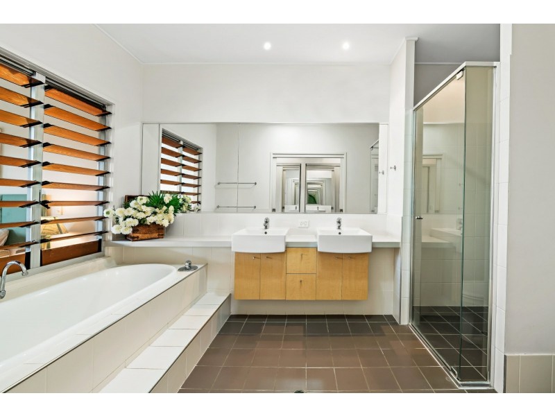 82/80 North Shore Road, Twin Waters QLD 4564