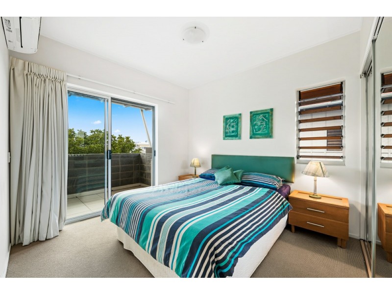 82/80 North Shore Road, Twin Waters QLD 4564