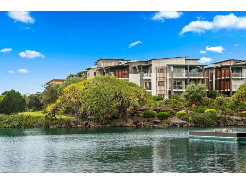 82/80 North Shore Road, Twin Waters QLD 4564