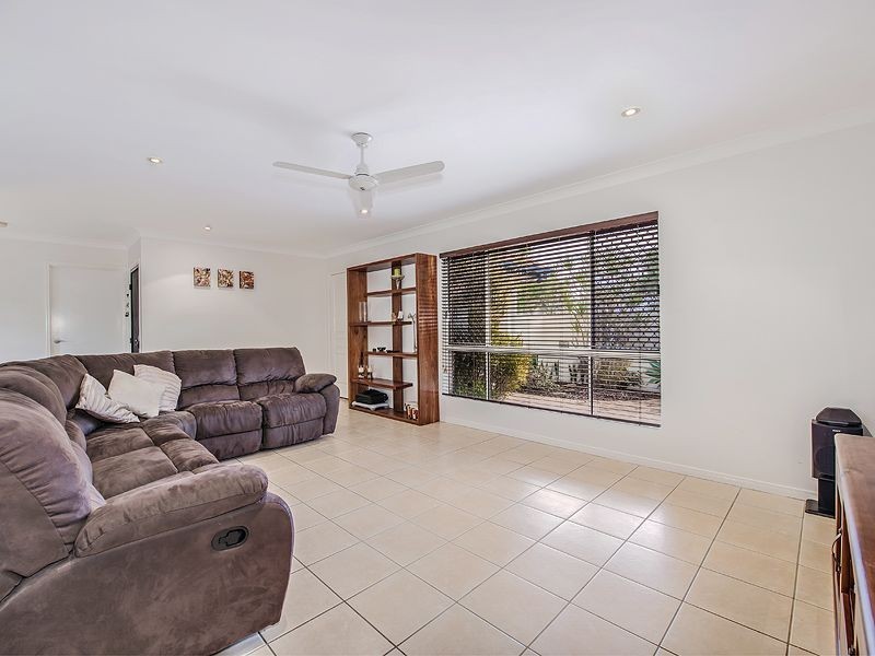 4 Tassel Place, Twin Waters QLD 4564
