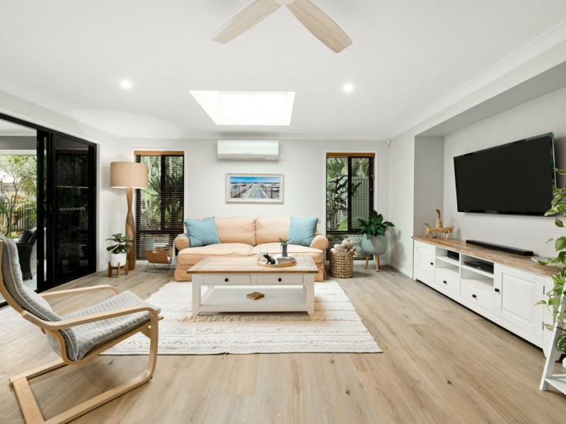 36 Prestwick Drive, Twin Waters QLD 4564