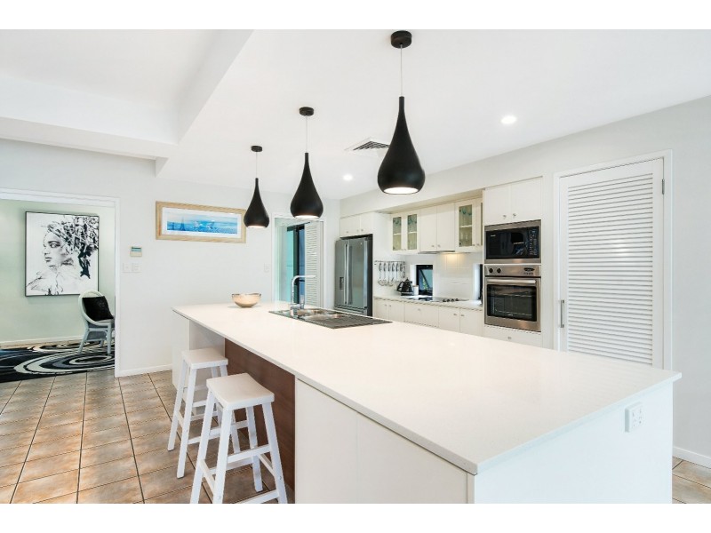 1 Tralee Place, Twin Waters QLD 4564