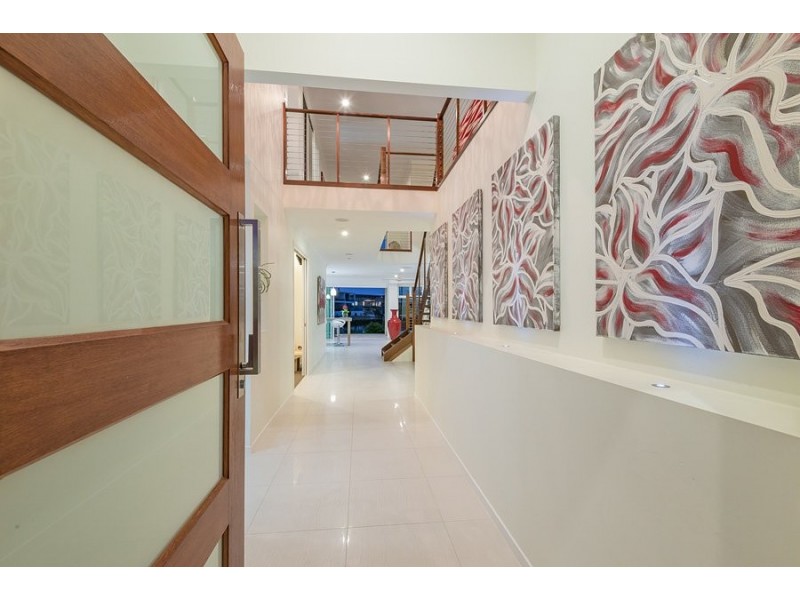 33 Baywater Drive, Twin Waters QLD 4564