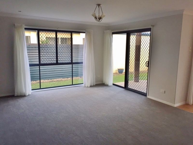 4 Sunorchid Place, Twin Waters QLD 4564