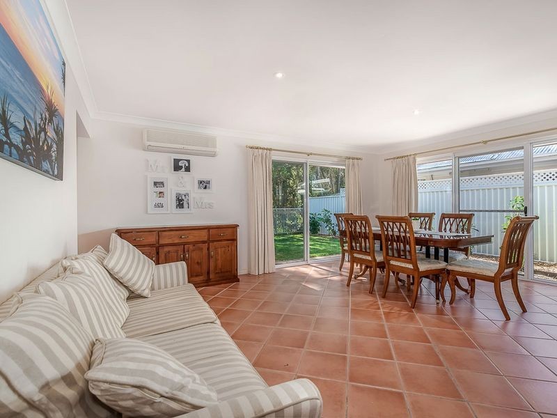 4 Elderberry Court, Twin Waters QLD 4564