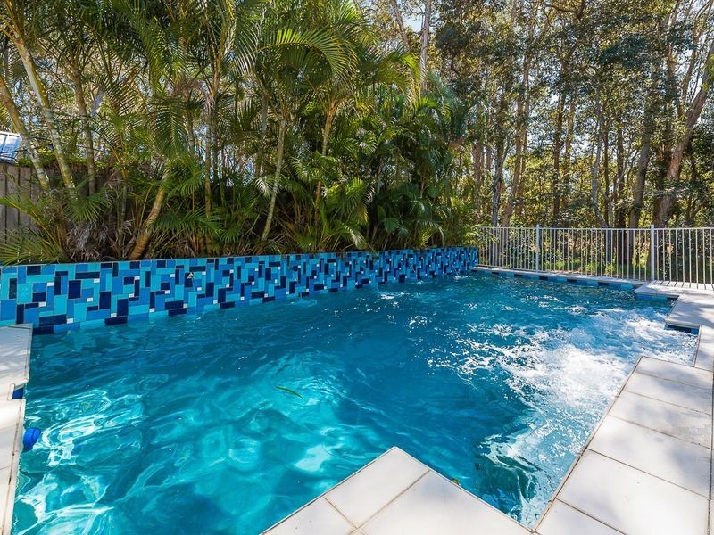 4 Elderberry Court, Twin Waters QLD 4564