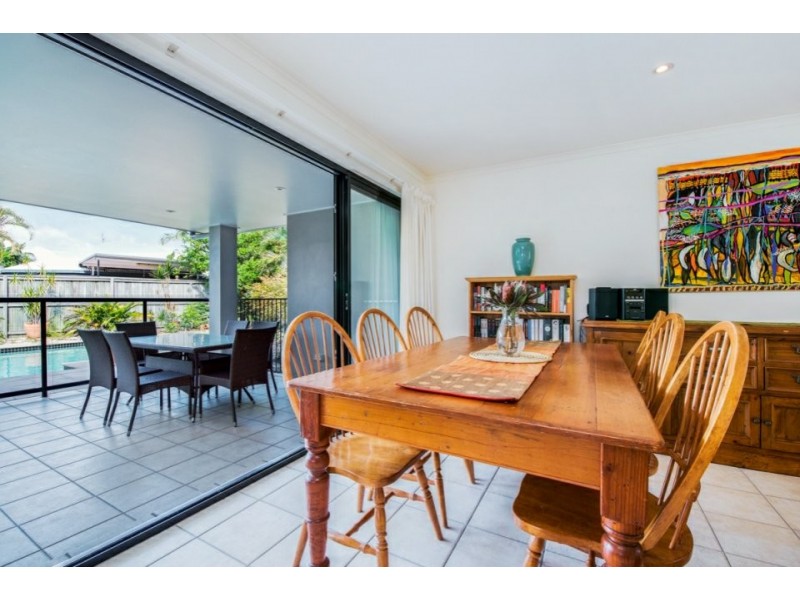 4 Carnoustie Court, Twin Waters QLD 4564