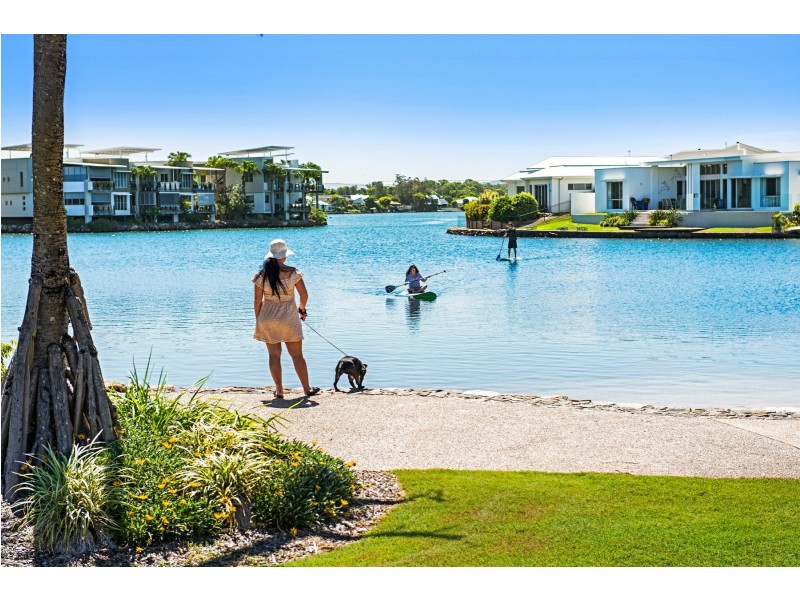 3 Skipper Place, Twin Waters QLD 4564