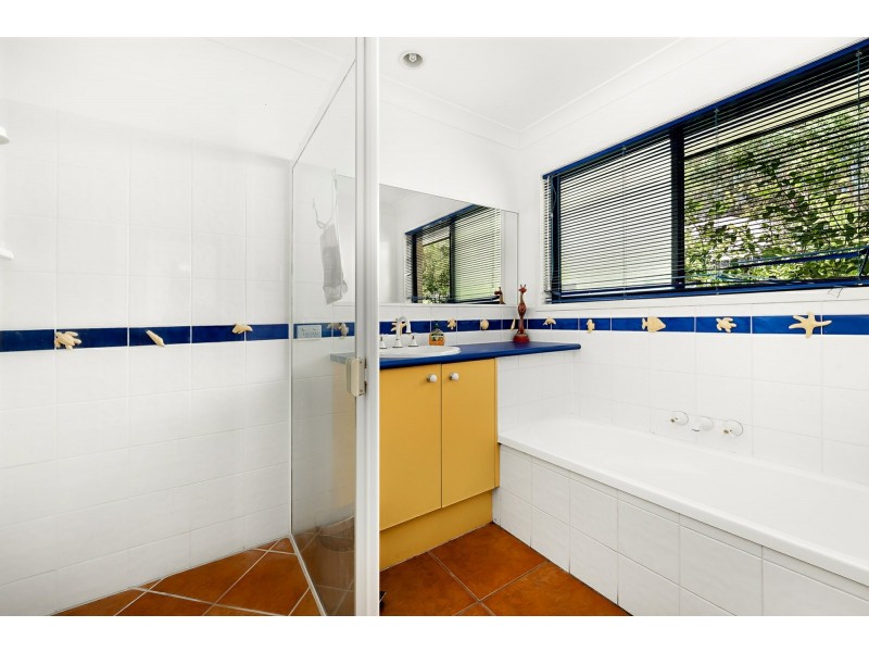 3 Skipper Place, Twin Waters QLD 4564