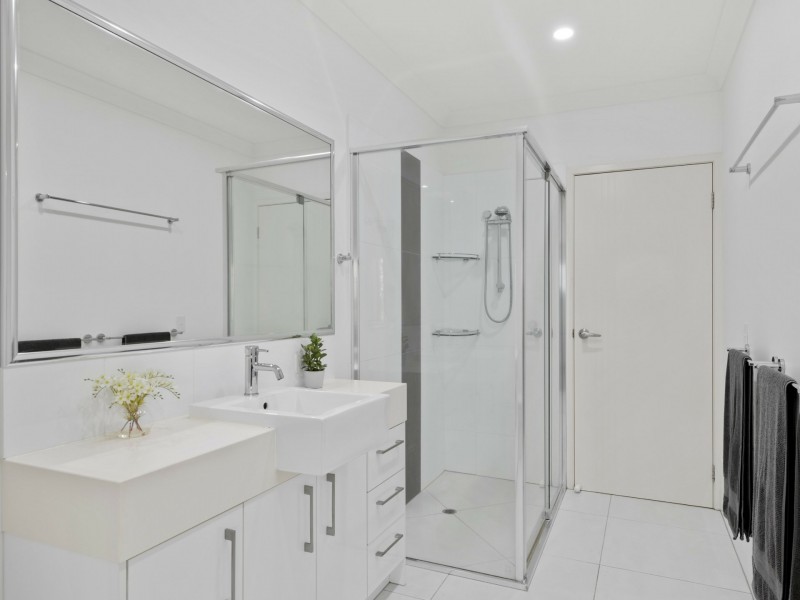 5/46 Regatta Boulevard, Birtinya QLD 4575