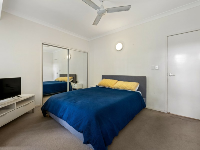 4 Seahorse Drive, Twin Waters QLD 4564