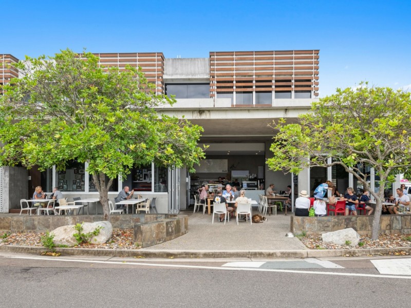 31 Petrie Avenue, Marcoola QLD 4564