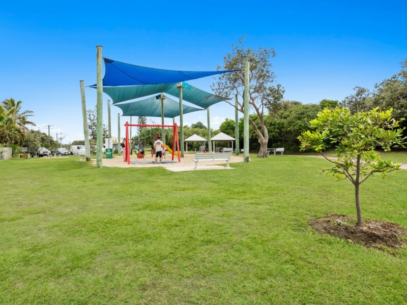 31 Petrie Avenue, Marcoola QLD 4564