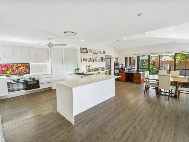 3 Mariner Place, Twin Waters QLD 4564