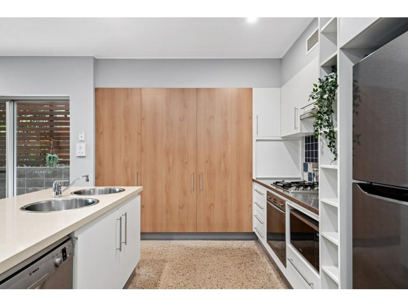 83/80 North Shore Road, Twin Waters QLD 4564