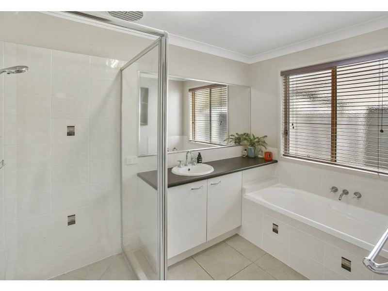 62 Anchorage Circuit, Twin Waters QLD 4564