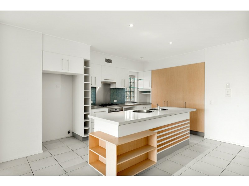 68/80 North Shore Road, Twin Waters QLD 4564