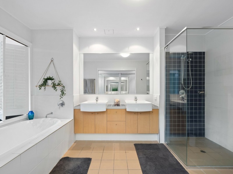 131/80 North Shore Road, Twin Waters QLD 4564