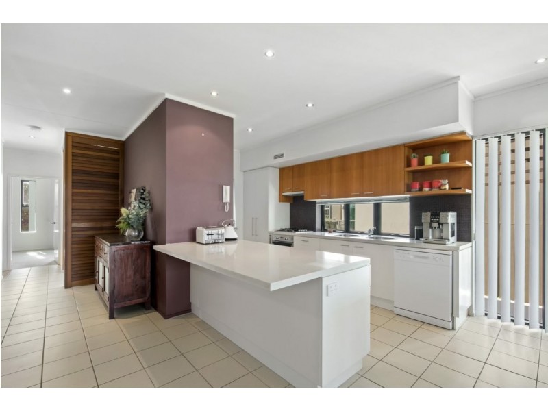 9/20 Baywater Drive, Twin Waters QLD 4564