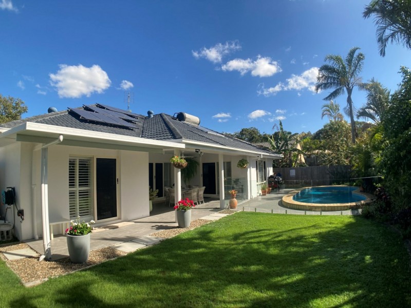 18 Friarbird Place, Twin Waters QLD 4564