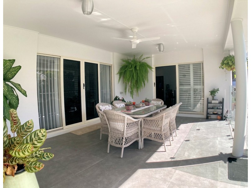 18 Friarbird Place, Twin Waters QLD 4564