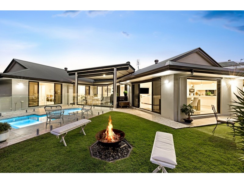 36 Hetherington Drive, Twin Waters QLD 4564