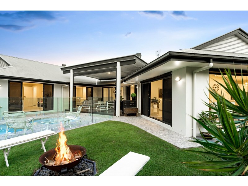 36 Hetherington Drive, Twin Waters QLD 4564