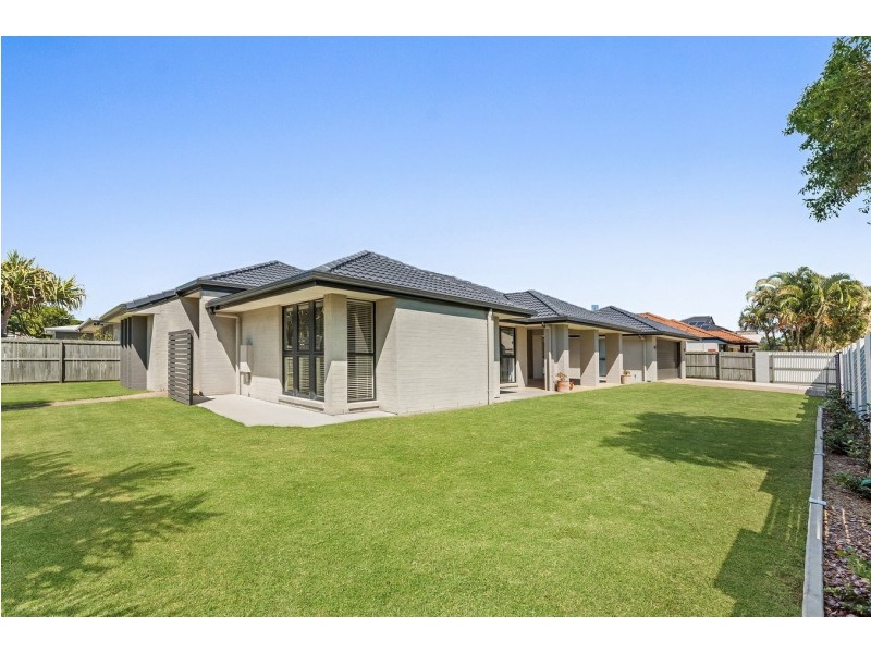 36 Veerings Crescent, Twin Waters QLD 4564