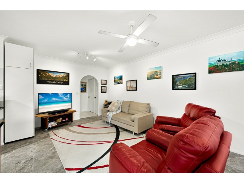 1/3 Desley Street, Marcoola QLD 4564