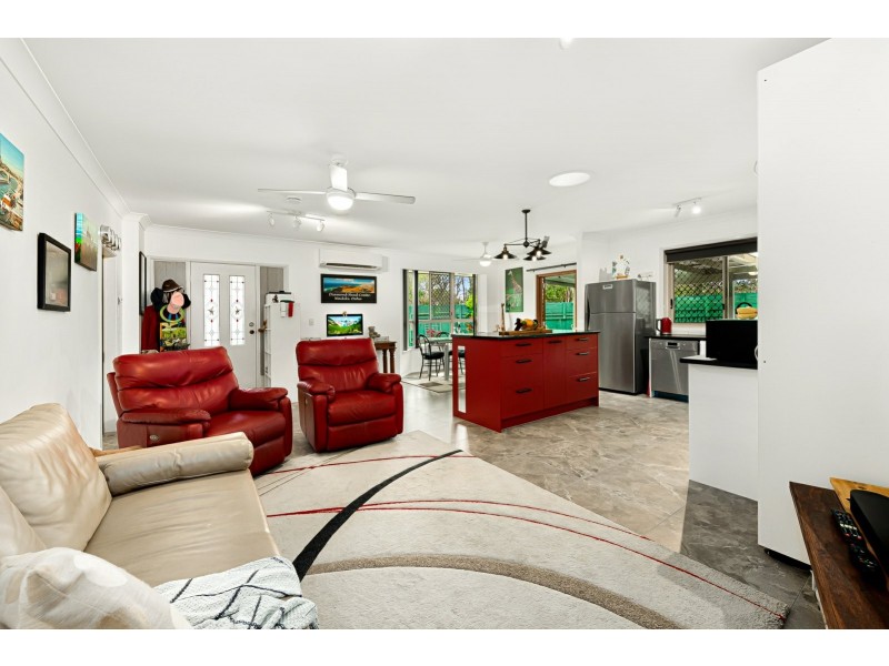 1/3 Desley Street, Marcoola QLD 4564